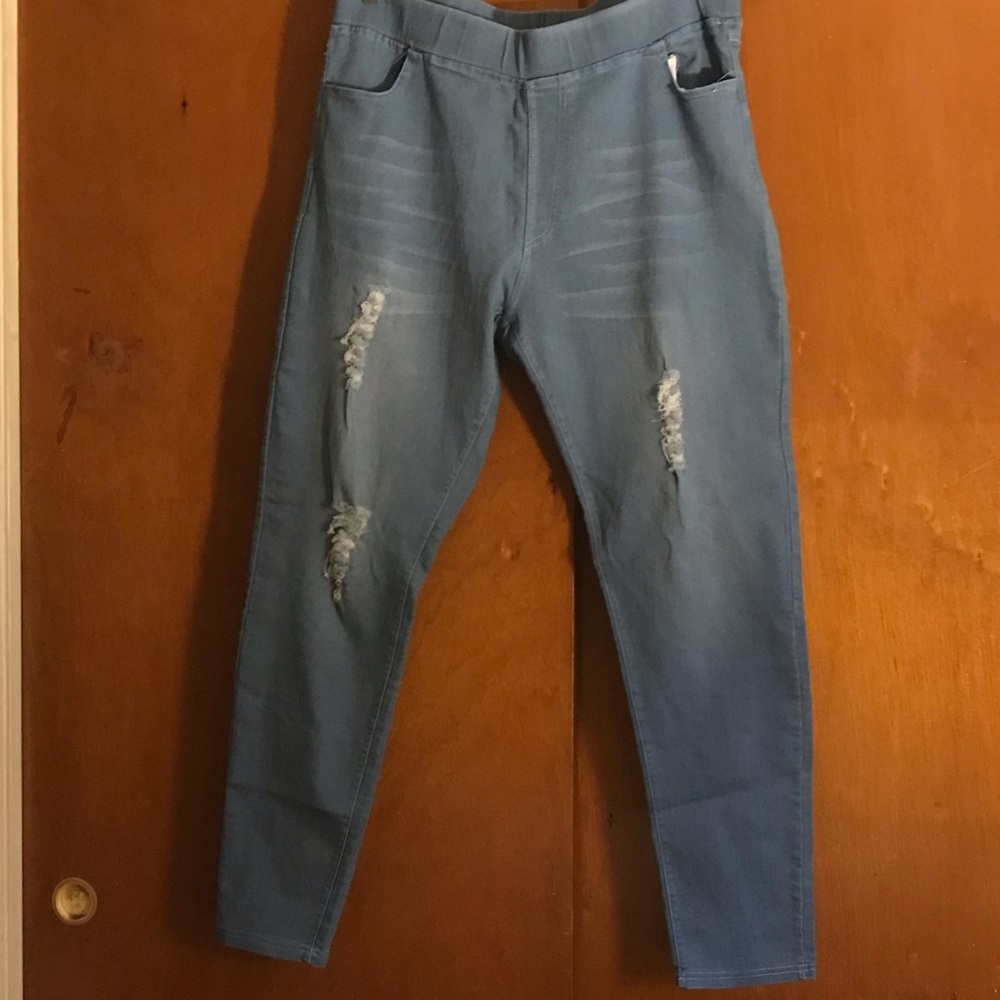 Distressed Stretch Jeans